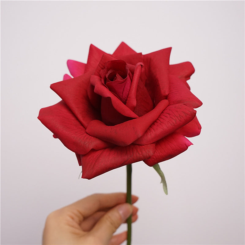 High-Quality Touch and Moisture-Resistant Short-Stem Rose Flowers for Wedding Decor and Home Decoration - Elegant Floral Props for Weddings and Special Events