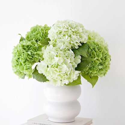 High-Quality Hydrangea Faux Flowers for Luxurious Home Decor - Lifelike Hydrangea Arrangements Perfect for Living Room and Dining Table Centerpieces