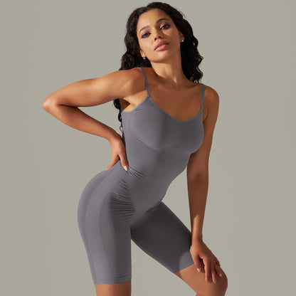 Seamless Peach Butt One Piece Yoga Bodysuit Slimming Gymwear with Beautiful Back Design for Comfort and Performance