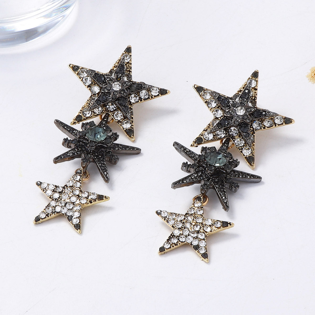 Exquisite Luxury Statement Long Tassel Earrings with Dazzling Rhinestone-Studded Pentagram Design - Perfect for Elevating Your Sophisticated Style