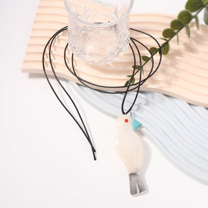 Charming Artistic Long Pendant Necklace Featuring Cute Resin Bird Design - Versatile Minimalist Style for Every Outfit