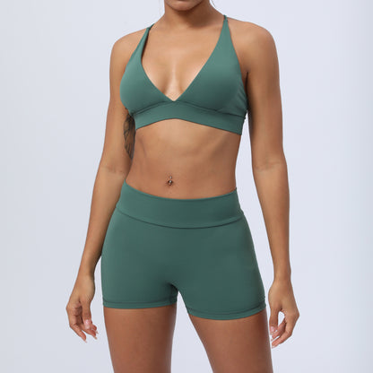 Peach Butt Lifting Yoga Outfit Set with Cross Back Design and Built in Bra and Comfortable 2 Piece Women's Athletic Wear for Optimal Fitness Performance