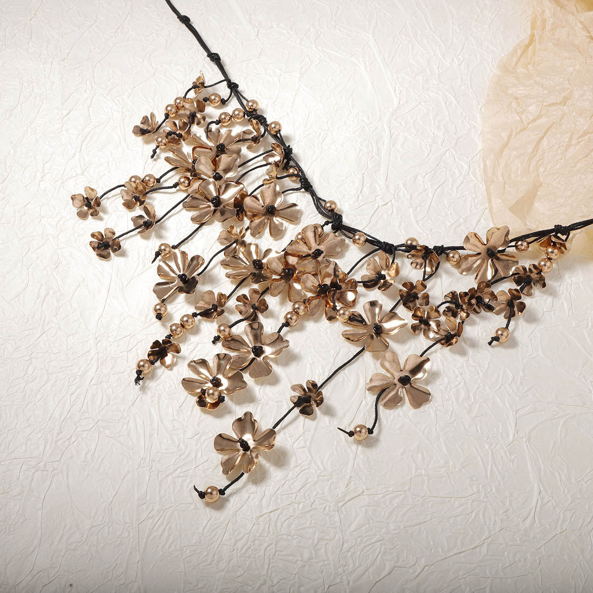 Unique Vintage-Inspired Exaggerated Metal Flower Tassel Pendant Necklace - Handmade Braided Rope Design for a Chic Boho Look