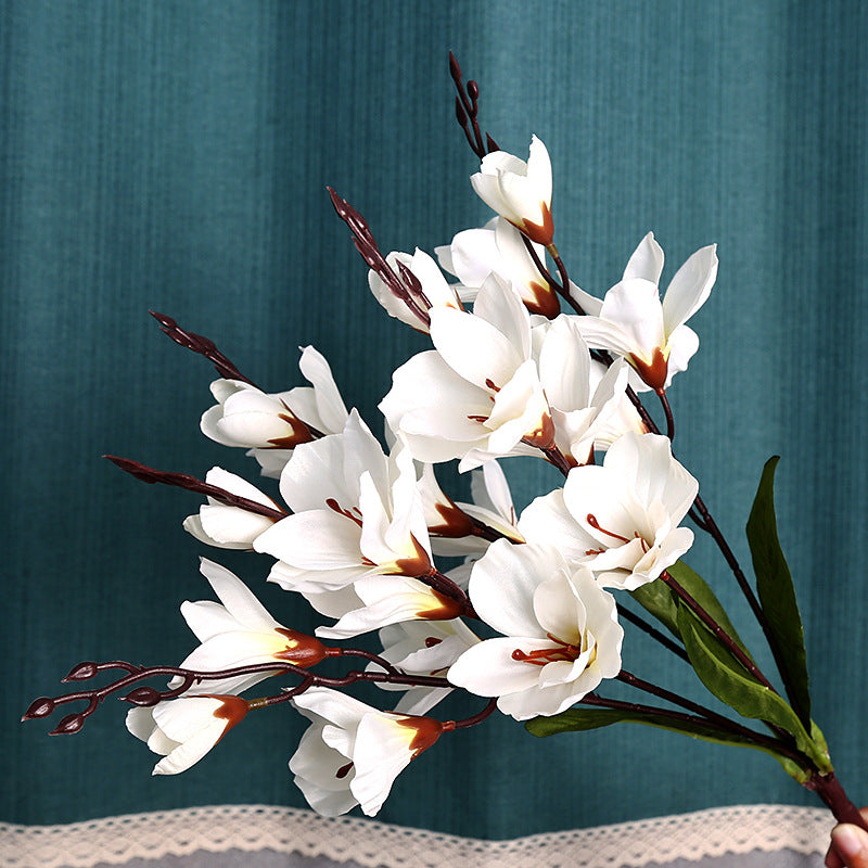 Realistic Artificial Magnolia Silk Flowers for Home Décor, Wedding Decorations, and Hotel Styling - Perfect for Living Rooms and Photography Props