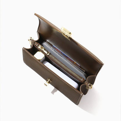 Chic Korean Style Envelope Crossbody Bag for Women Versatile Small Shoulder Bag for Casual Commutes Everyday Use and Outfits