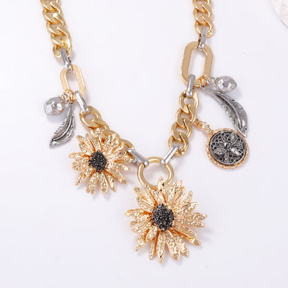 Exquisite and Unique High-End Alloy Pendant Necklace with Bold Sunflower Leaf Design – Perfect Statement Jewelry for Women
