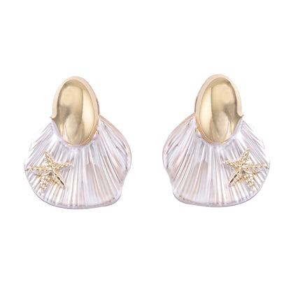 Chic Minimalist Shell Earrings for Women – Sweet Ocean-Inspired Studs Perfect for Any Occasion