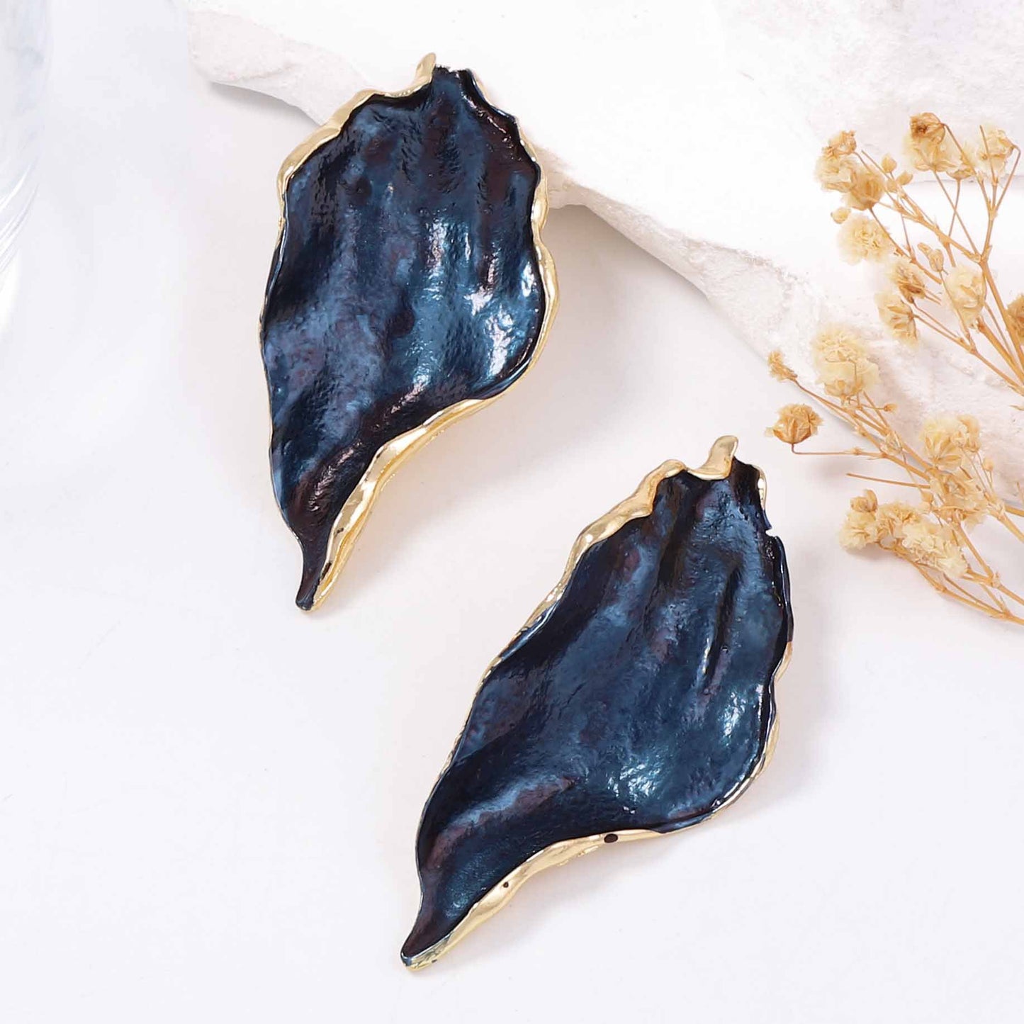 Trendy and Chic Irregular Pleated Alloy Drop Oil Leaf Earrings – Versatile Accessory for Everyday Elegance