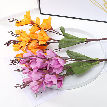 Realistic Artificial Magnolia Silk Flowers for Home Décor, Wedding Decorations, and Hotel Styling - Perfect for Living Rooms and Photography Props