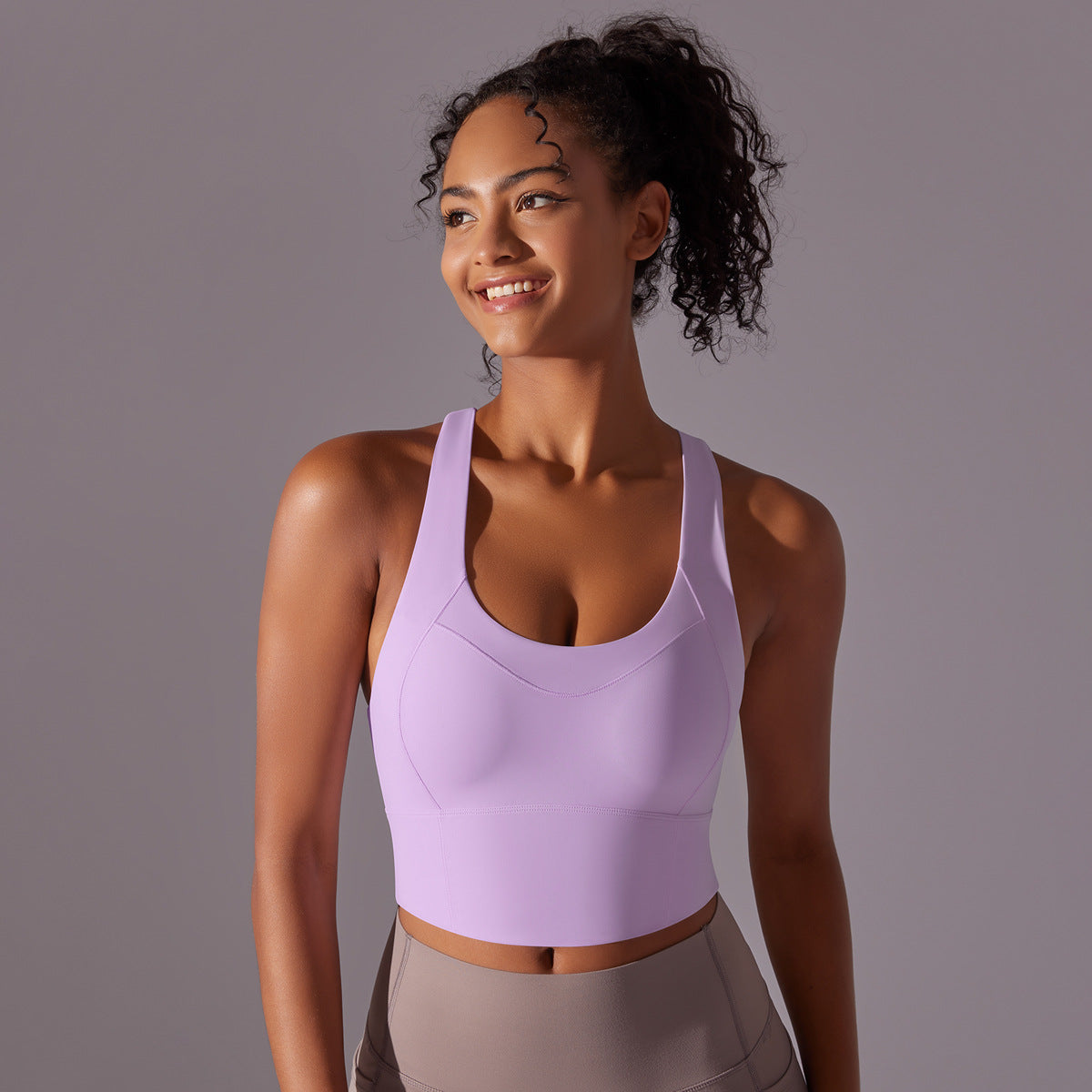 Seamless Sports Bra with Molded Cups Women's Yoga and Running Top for Maximum Support and Comfort