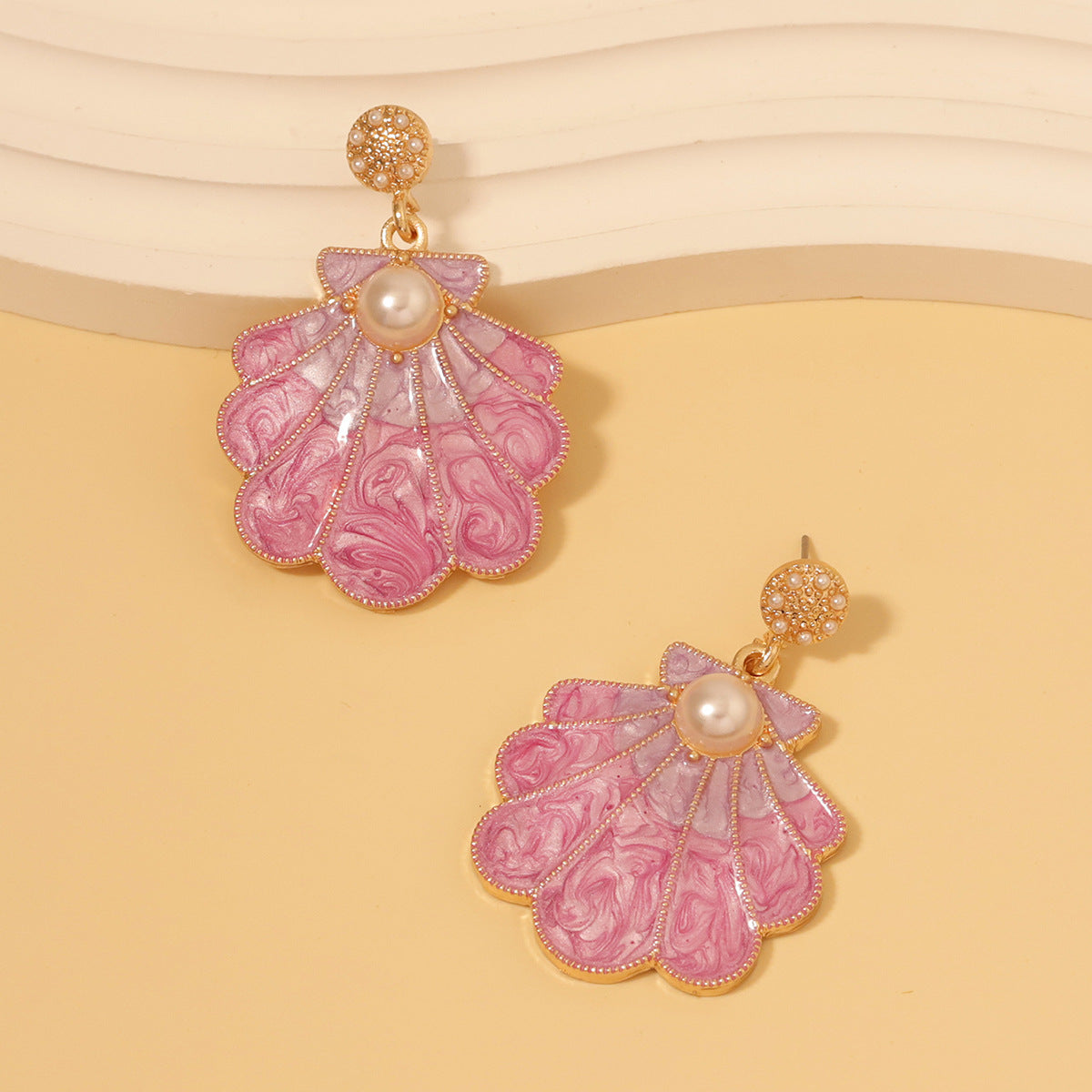 Chic  French-Inspired  Quality Shell-Shaped Pearl Drop Earrings for Women - Elegant Alloy Design with Unique Personality
