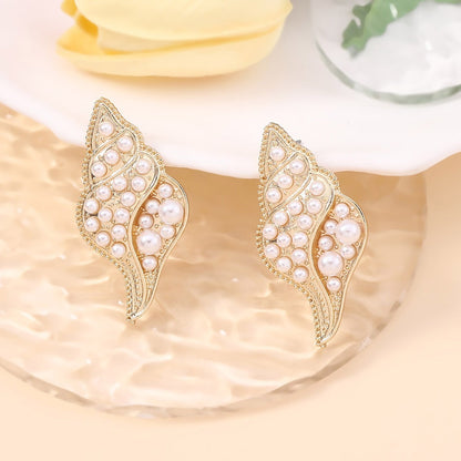 Chic Vintage Beach-Inspired Earrings with Unique Seashell Designs and Pearl Accents – Perfect for Your Next Vacation