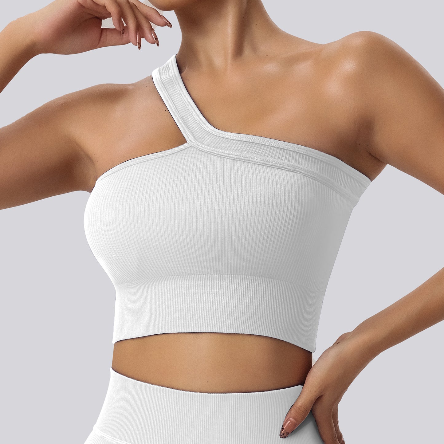 Seamless One Shoulder Yoga Bra for Women Versatile Activewear with Unique Back Design for Comfort and Support in Your Fitness Journey