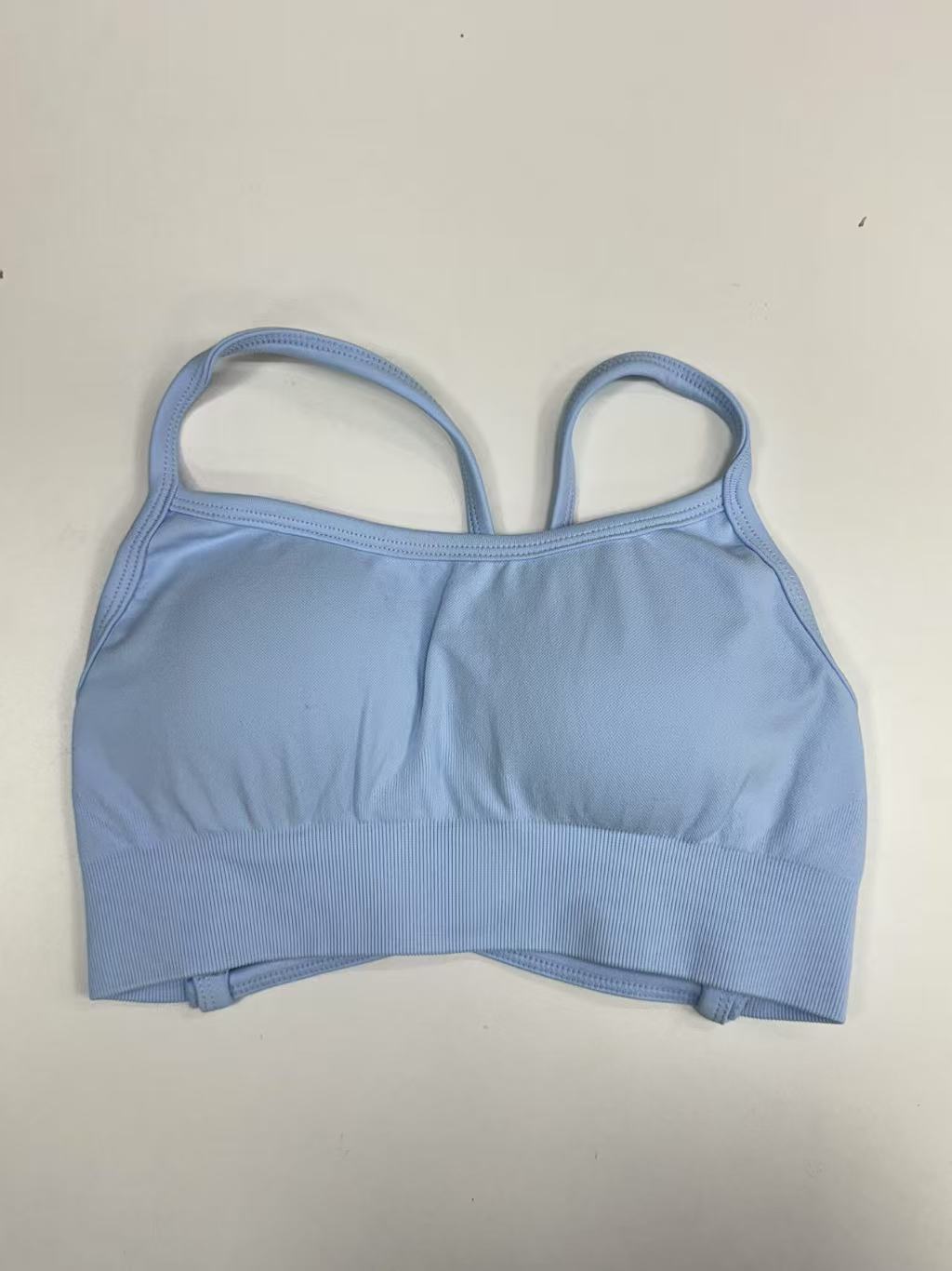 High Stretch Shockproof Full Matte Nylon Cross Back Seamless Sports Bra Comfort and Support for Yoga Fitness