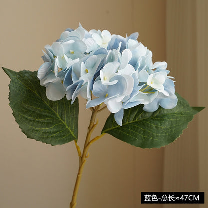 Lifelike Hydrangea Silk Flower Arrangement - Stunning Faux Floral Decor for Home, Weddings, and Event Arches, Perfect for Pathway Decorations and Elegant Displays