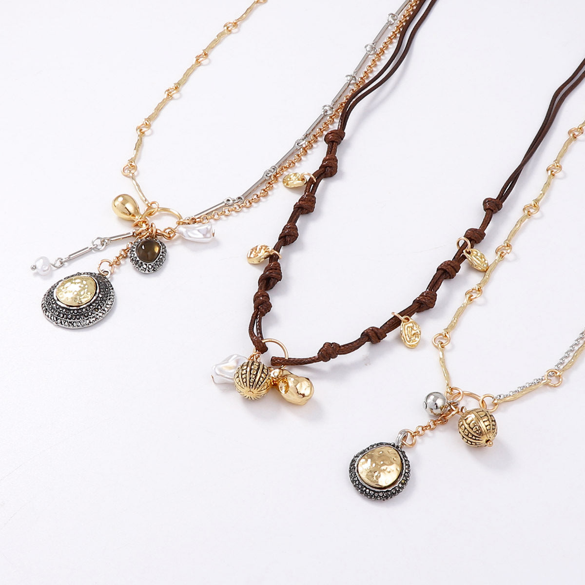 Chic Bohemian-Inspired Layered Chain Wax Rope Alloy Geometric Pendant Necklace – Elegant, Versatile, and Perfect for Any Occasion