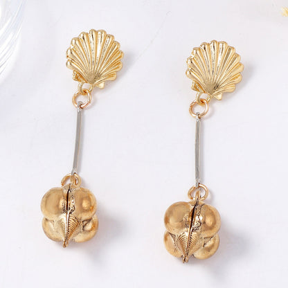 Chic Minimalist Alloy Geometric Shell Pendant Long Drop Earrings for Women - Unique Design, Lightweight Fashion Accessory