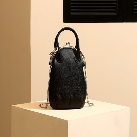 Genuine Leather Women's Shoulder Bag Chic and Minimalist Crossbody Handbag for Daily Commutes and Work Essentials