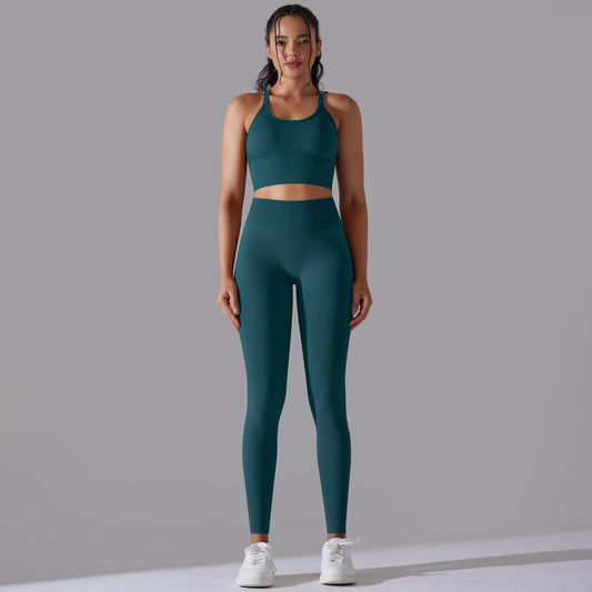 Seamless Knit Solid Color High Waisted Yoga Set Sports Bra Leggings for Comfort and Performance in Running and Fitness