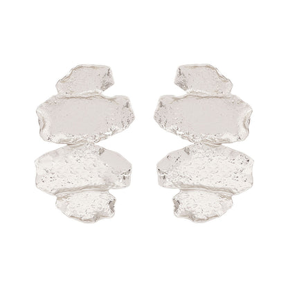 Chic Vintage French-Inspired Gold Earrings – Elegant Lightweight Luxury Studs Perfect for Unique Style