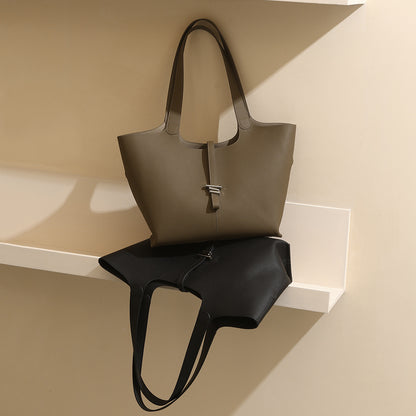 Leather Women's Tote Bag Spacious Shoulder Bag for Fall for Work and Commuting