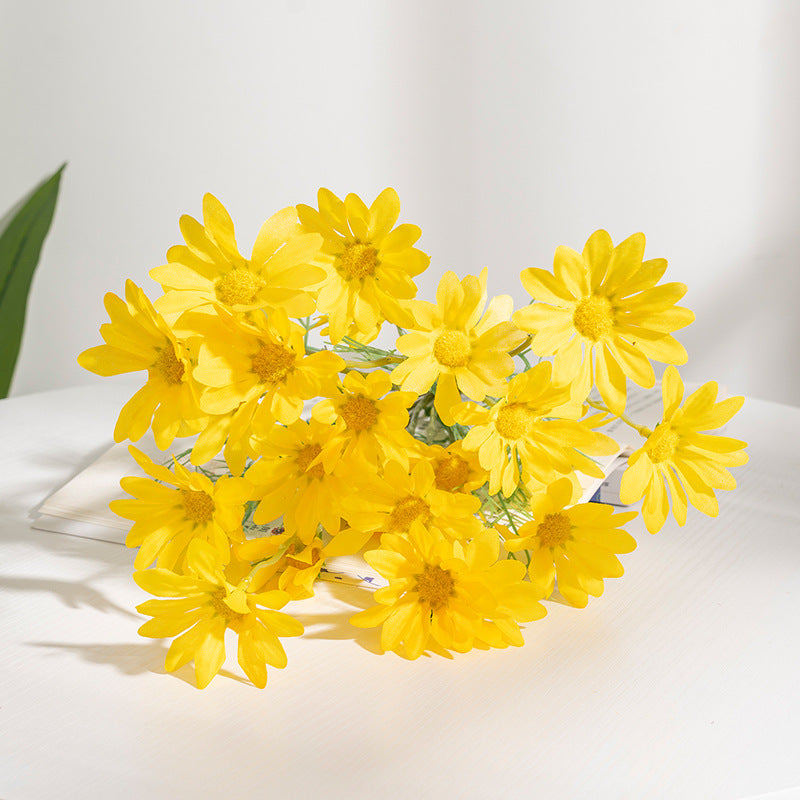 Artificial Chamomile and Mini Daisy Flower Bouquet - Realistic Decorative Flora for Living Room and Dining Table - Eco-Friendly Plastic Home Décor