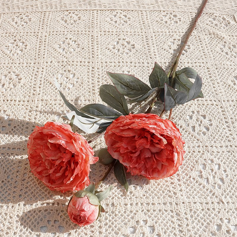 Elegant Single Stem Court-Style 3-Head Peony Faux Flowers with Burnt Edges - Perfect for Weddings, Photographic Studios, Home Decor, and Floral Arrangements