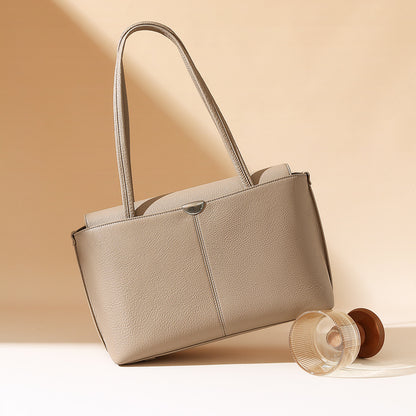 Chic Versatile Underarm Bag Spring Summer Lazy Style Tote Bag Spacious for Commutes Retro Inspired Shoulder Bag for Effortless Everyday Use