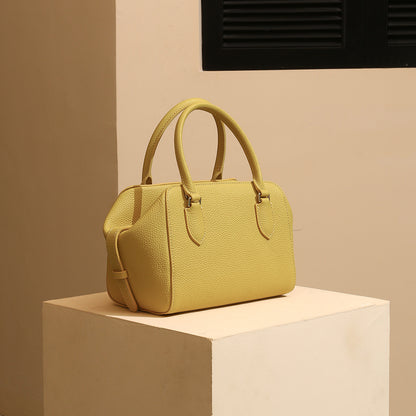 Real Leather Women's Large Capacity Zipper Crossbody Bag Chic Boston Handbag for Fashionable Women