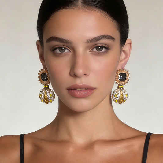 Elegant Light Luxury Vintage-Inspired Sunflower and Bee Floral Earrings for Women – Full Rhinestone Embellishment, Perfect for Everyday Wear