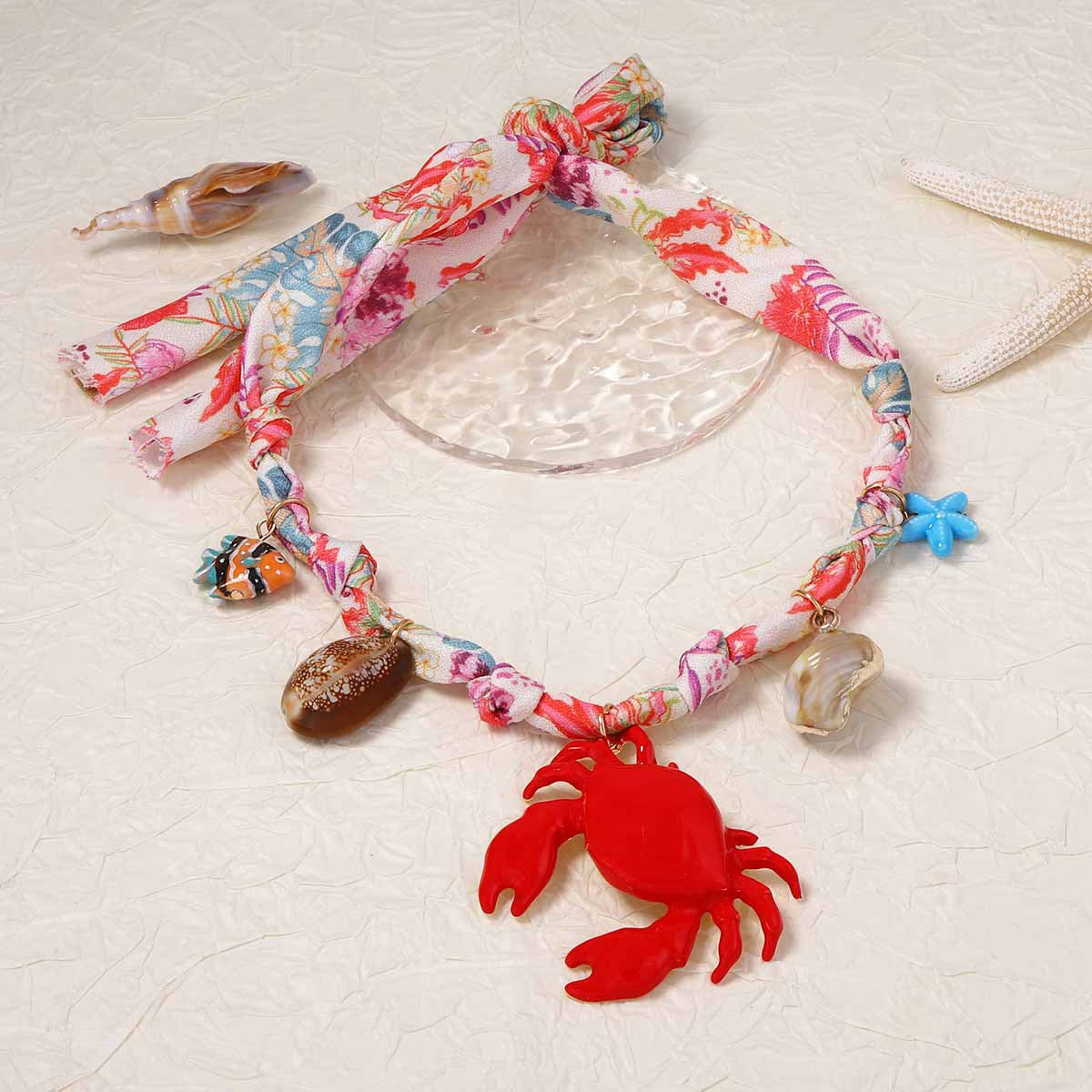 Charming Ocean-Inspired Alloy Drip Oil Crab and Conch Pendant Necklace with Colorful Braided Rope - Perfect for Casual Beach Vacation Style