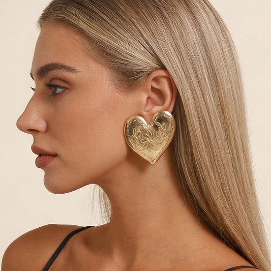 Vintage-Inspired Unique Floral Pattern Dramatic Alloy Heart-Shaped Earrings - Perfect Everyday Accessory for Chic Women