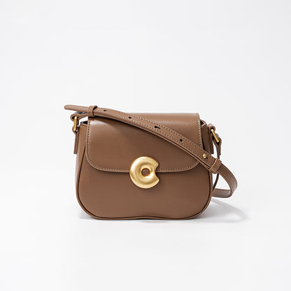 Chic Saddle Bag Minimalist Retro Style Leather Shoulder Bag for Women Versatile Crossbody Purse Ideal for Commuting and Everyday Fashion