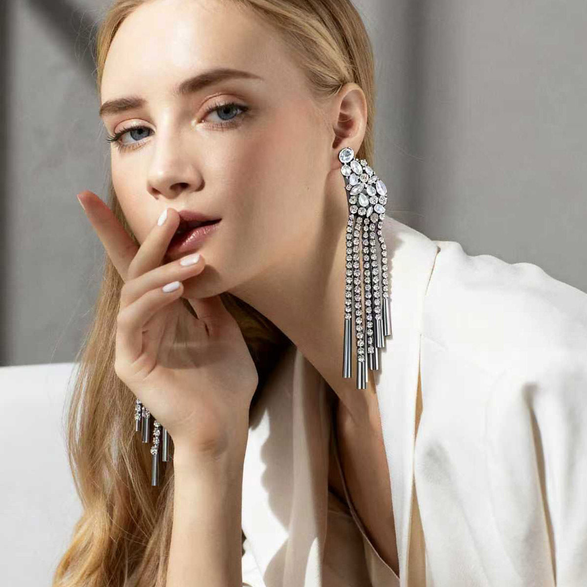 Exquisite Statement Alloy Crystal Tassel Pendant Earrings - Luxurious Jewelry for Evening Parties and Special Events