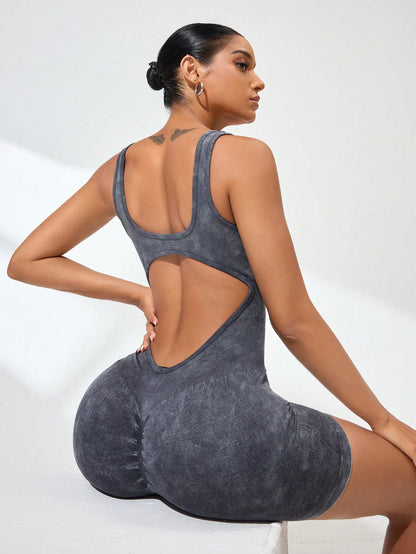 Seamless High Waist Yoga Jumpsuit with Scrubbed Wash Finish for Comfort and Style for Fitness and Activewear Enthusiasts