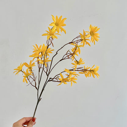 Stunning Realistic Wild Daisy Decor - Lifelike Artificial Flower Bouquet for Living Room and Dining Table - Perfect for Photography and Home Decoration