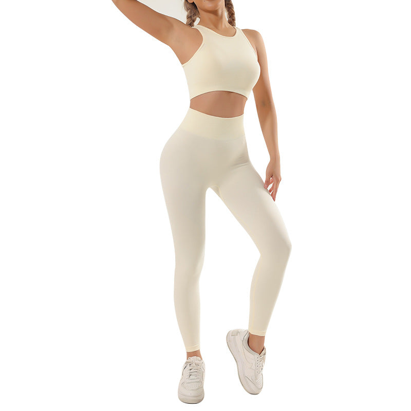 Quick Dry Seamless Yoga Set Shock Absorbing Fitness Tank Top and Butt Lifting Yoga Pants for Comfort and Performance