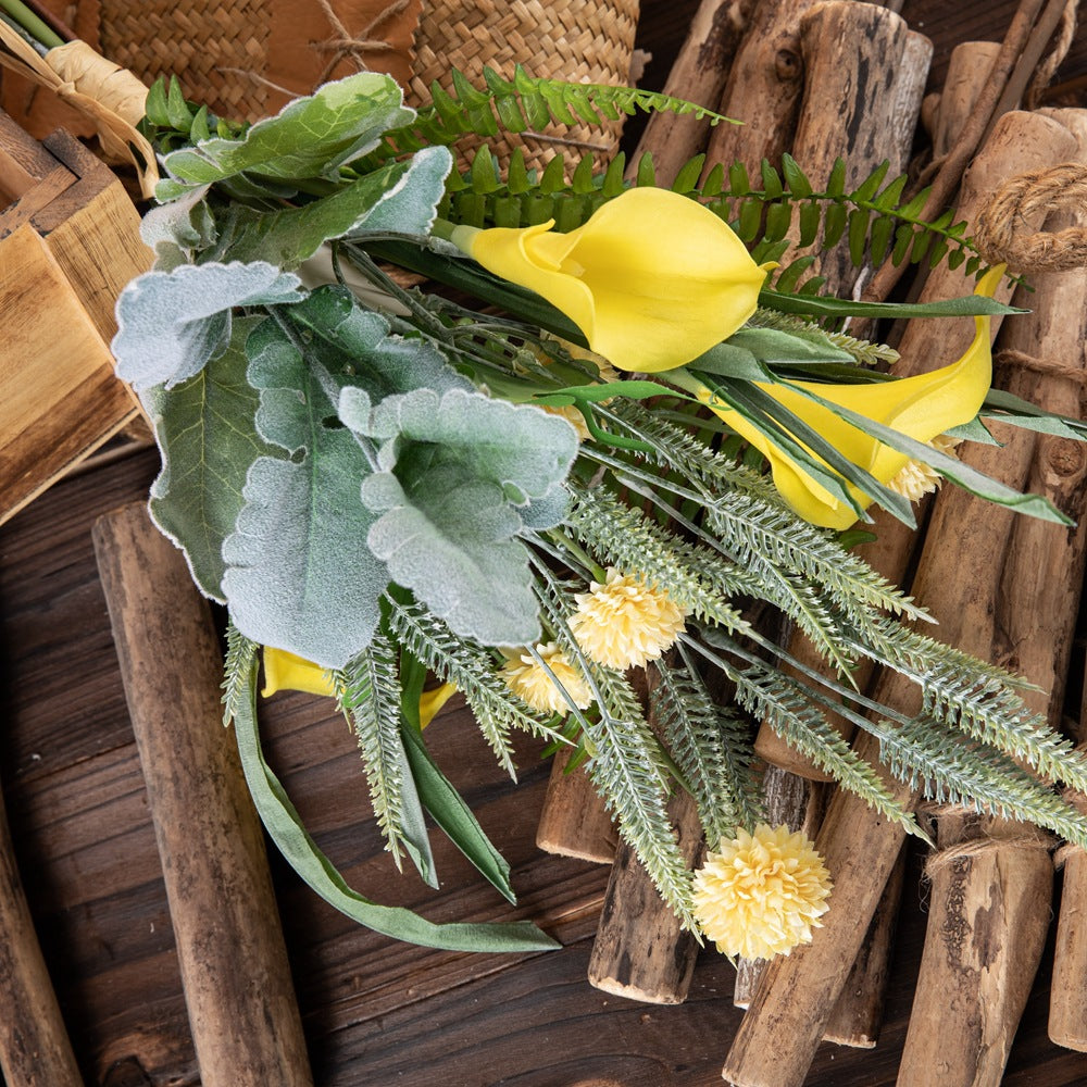 Elegant Dragon Spring Calla Lily Handheld Bouquet - Perfect for Weddings and Home Decor, Stunning Faux Floral Wall Hanging - CF01145