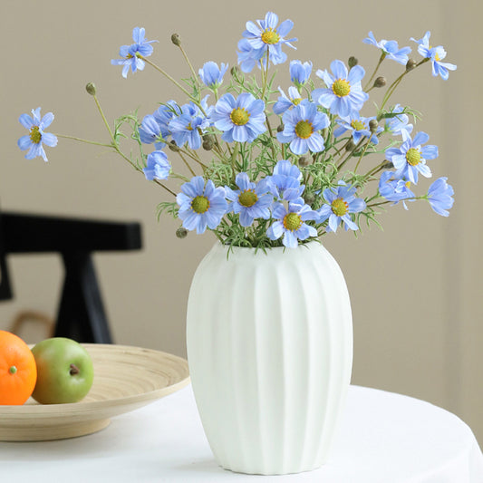 Realistic Single Stem Nordic Decorative Faux Flower Arrangement - Charming Daisy Table Centerpiece for Home Decor, Perfect for Fresh & Minimalist Aesthetic