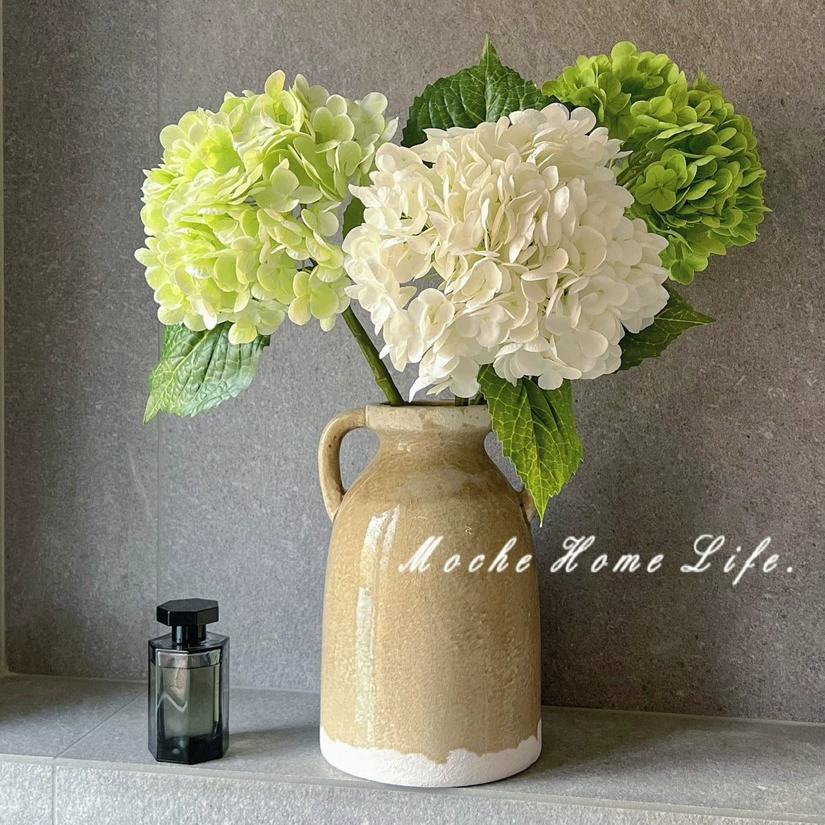 High-End 3D Floral Arrangement - Lifelike Hydrangea Simulation with Moisture Retention for Luxurious Home Decor and Beautiful Flower Arrangements