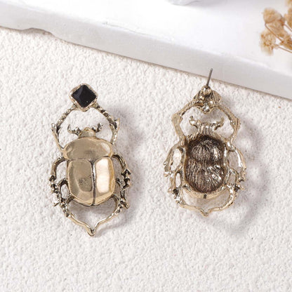 Stylish Vintage-Inspired Bold Alloy Beetle Earrings for Everyday Wear – Perfect for Commuting and Adding a Touch of Unique Charm to Any Outfit