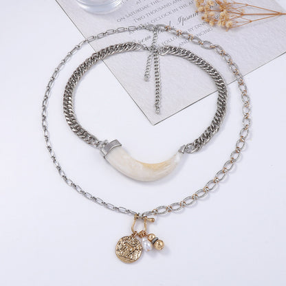 Unique Multi-Layer Animal Horn Pendant Chain Necklace - Stylish and Versatile Design for Everyday Wear