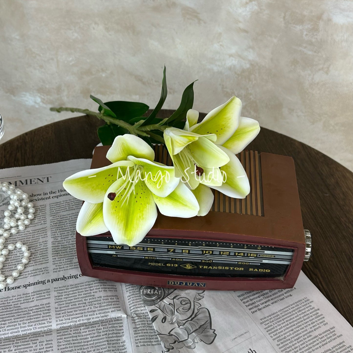 Luxurious 3D Textured Sunlit Lily Artificial Flowers – Elegant Decorative Arrangement for Living Rooms, Weddings, and Special Occasions