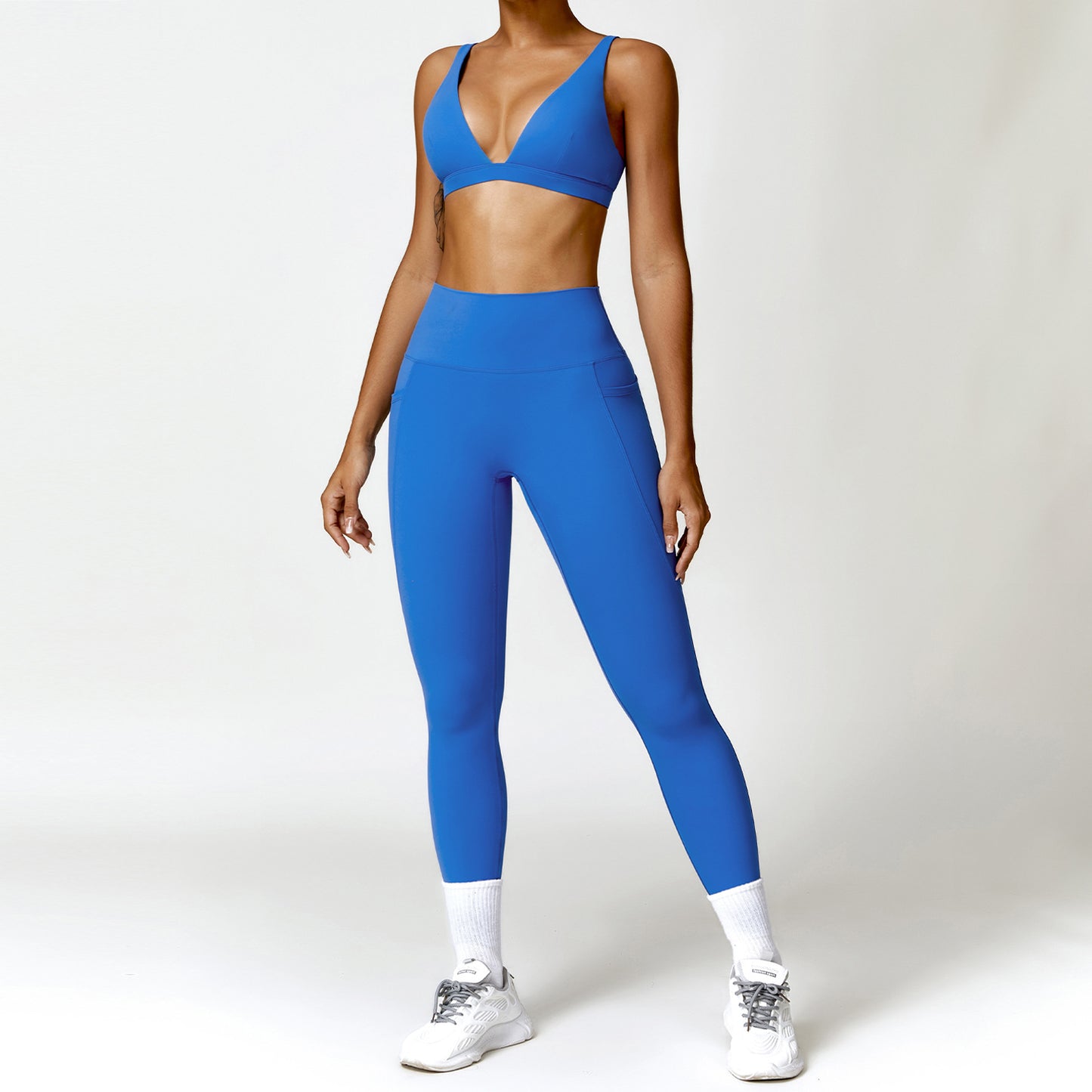 Women's Yoga Set with Pockets High Performance Leggings and Sporty Top for Running Fitness and Leisure Model 8507