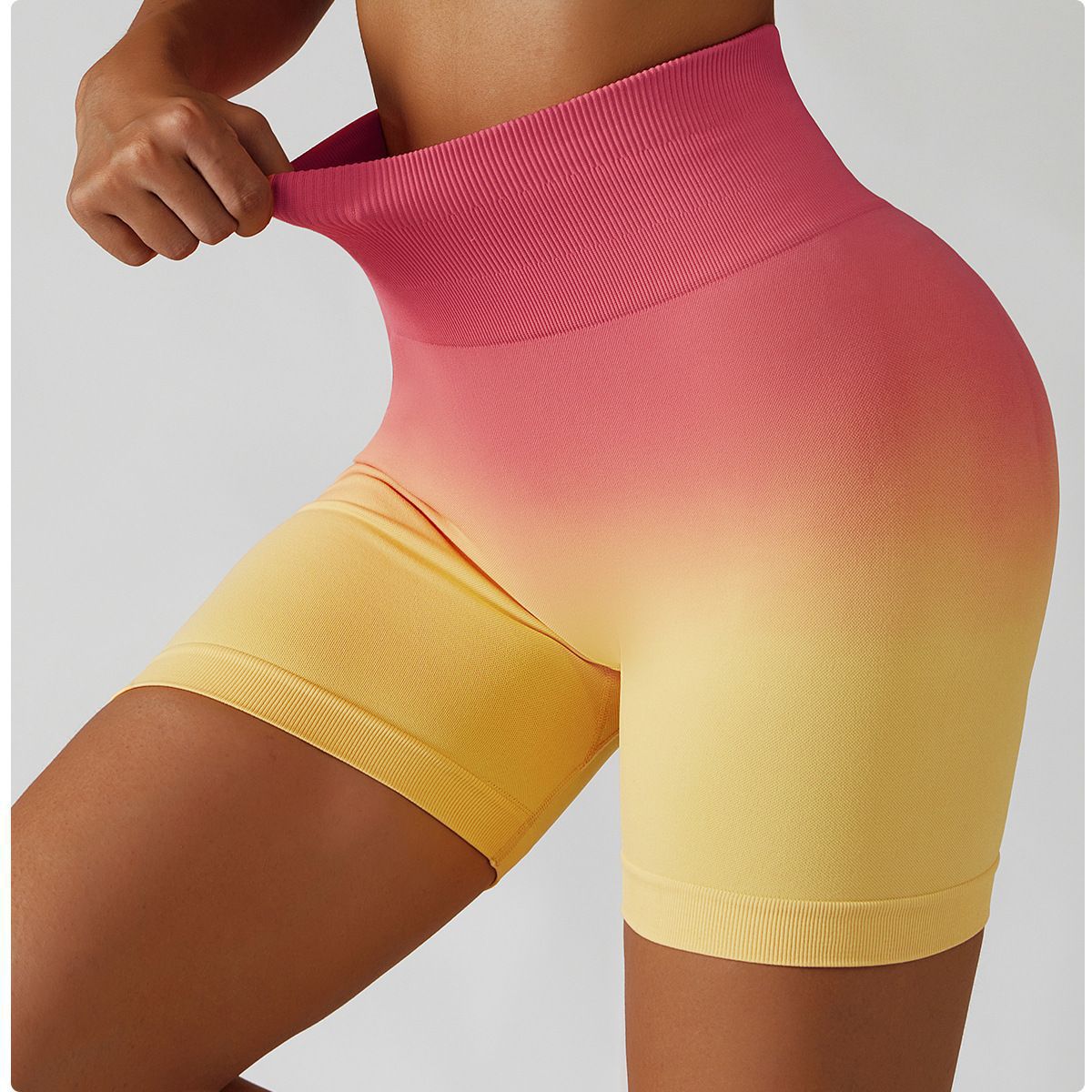 Seamless Women s Fitness Leggings High Waisted Tie Dye Boosting Running Shorts with Gradient Peach Design for Yoga Running and Active Lifestyle