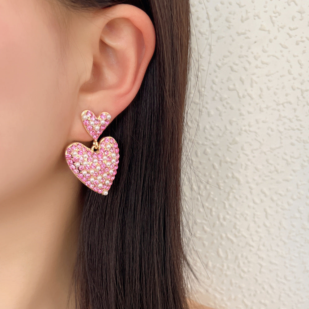 Chic Oversized Creative Heart-Shaped Alloy Earrings with Pearl and Rhinestone Accents – Elegant, Unique, Lightweight Jewelry for Every Occasion