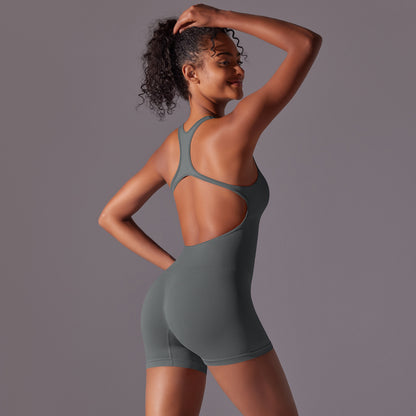 Seamless Breathable Full Body Yoga Jumpsuit with Airy Back Design for Versatile Workouts and Activewear