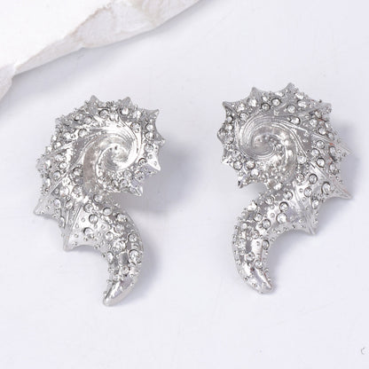 Exquisite Ocean-Inspired Luxury Statement Pearl Shell Alloy Earrings with Sparkling Zircon Stones for Unique Style