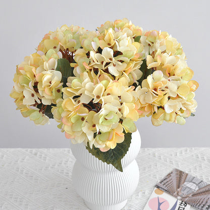 Single Stem Faux Hydrangea Flower - Elegant Home Décor Accent for Living Room, Perfect for Weddings and Special Occasions, Stunning Decorative Bouquet for Handheld Flower Arrangements