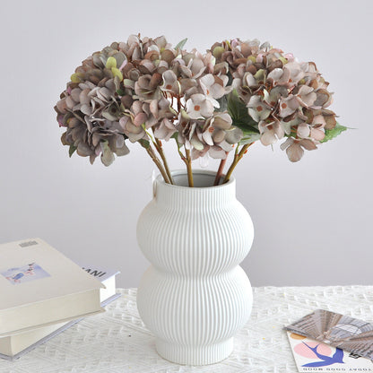 Single Stem Faux Hydrangea Flower - Elegant Home Décor Accent for Living Room, Perfect for Weddings and Special Occasions, Stunning Decorative Bouquet for Handheld Flower Arrangements